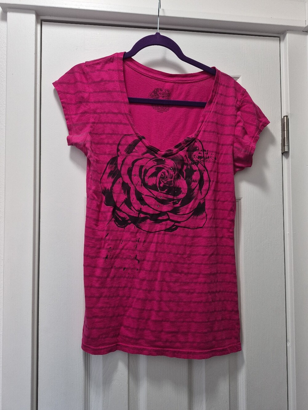 Y2k Stranded Hot Pink Short-Sleeve Tee with Black Rose Graphic